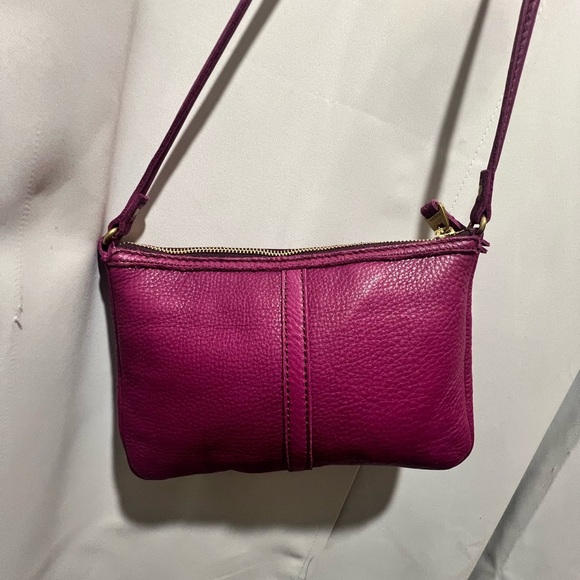 Fossil Magenta Leather Crossbody Bag - Picture 10 of 12